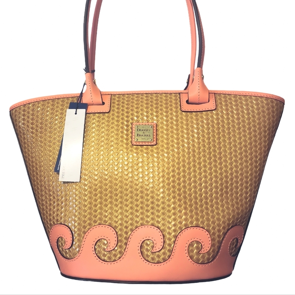 Dooney & Bourke  Purse